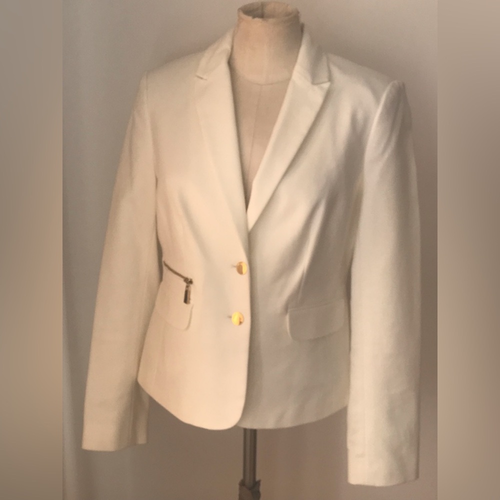 White Vince Camuto Blazer Sz 4